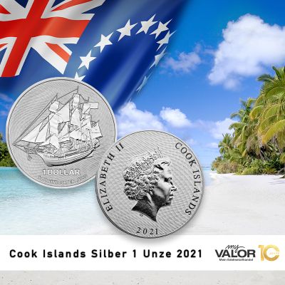 Zwei Silbermünzen mit dem Motiv eines Segelschiffs auf der Vorderseite. Die Rückseite zeigt das Porträt von Königin Elizabeth II. Im Hintergrund ist die Frage der Cookinseln zu sehen. 